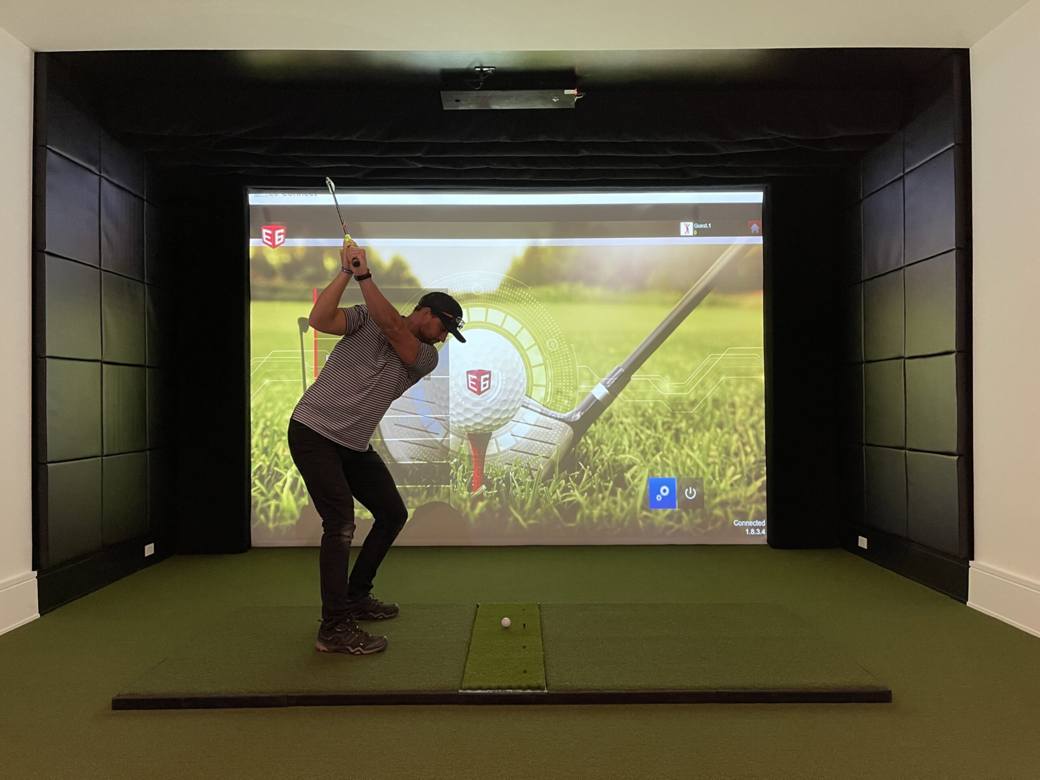 How Much Does a Golf Simulator Cost in 2025?